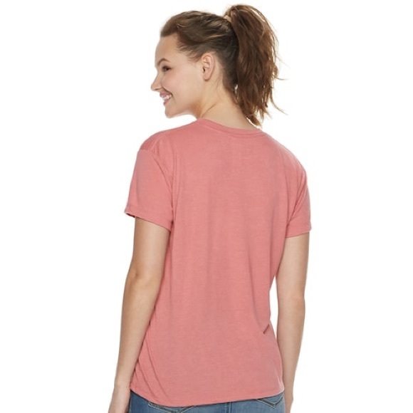 ❗️NEW❗️Disney’s Minnie Mouse Graphic Tee - Picture 2 of 2